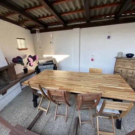Natalies Hideaway Апартаменты